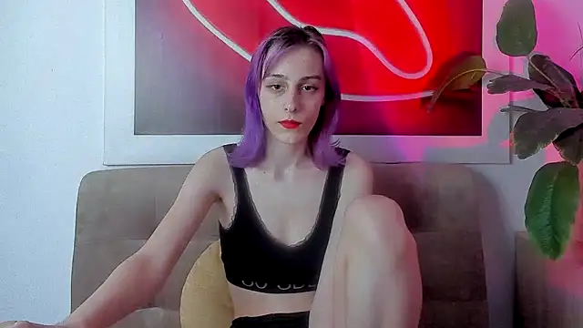 MiilaGlow online show from May 5, 1:36 pm