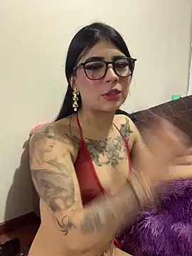 Dannii- online show from May 14, 2:06 am