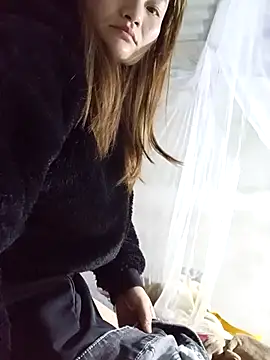 Lee-Thee online show from January 5, 10:57 pm