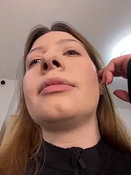 AmberRosewood online show from March 26, 4:36 am