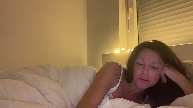 AnnaSophiaX online show from December 21, 4:39 am