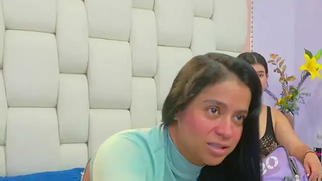 SalomeANDTheylor online show from December 3, 7:27 pm