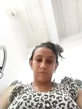 Mikela 19 online show from December 3, 6:21 pm