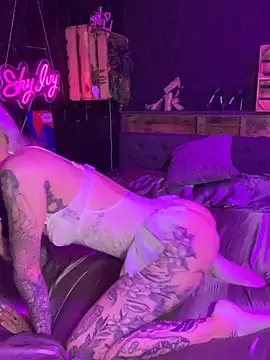 Shy-Ivy online show from May 23, 8:40 pm