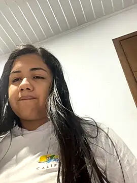 Adriana 27 online show from November 19, 7:25 pm