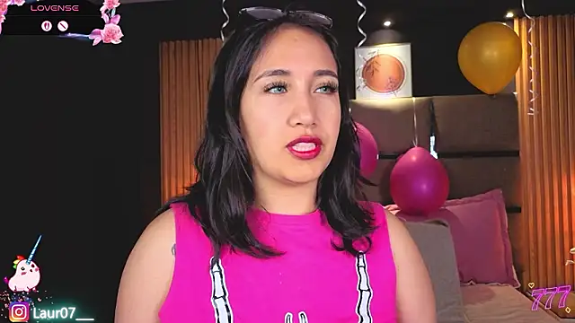 Lauroberts7 online show from March 16, 3:53 am