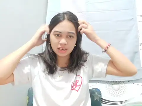 Ursexyasianskinny online show from May 18, 5:46 am