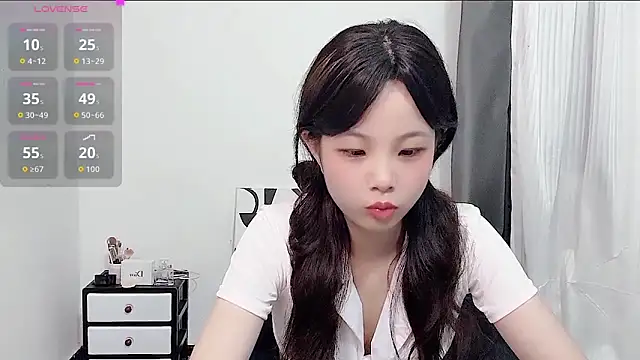 bunny-- online show from May 22, 2:04 pm