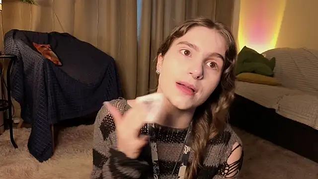 RozanneJordan online show from April 23, 5:15 pm