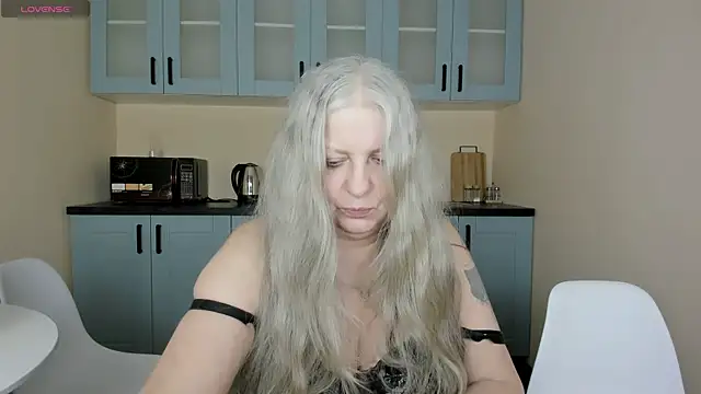 mariabelladonna online show from April 5, 9:03 pm