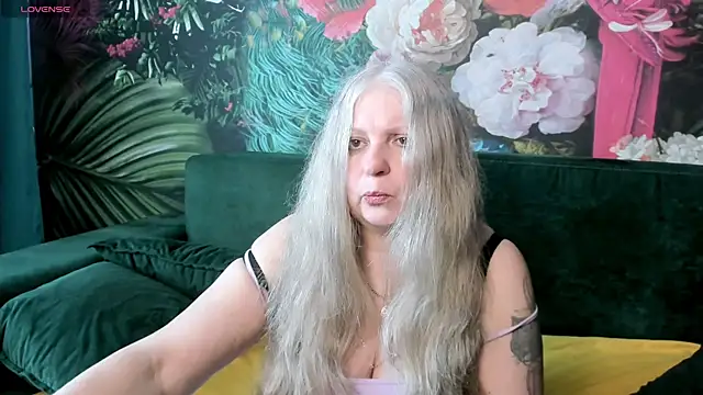 mariabelladonna online show from May 25, 12:20 am