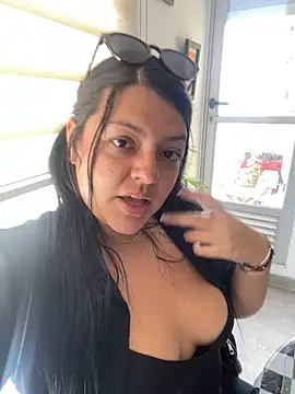 catbunnymmm online show from March 7, 4:58 pm