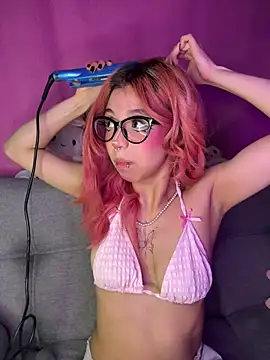 Valen-Foxx1 online show from May 5, 7:33 am