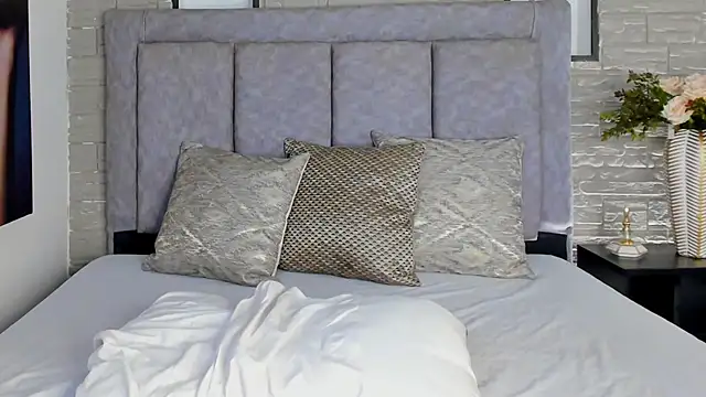 MeganBlush online show from December 4, 7:25 pm