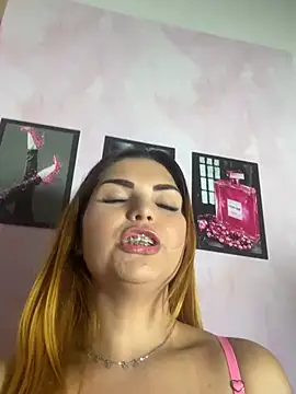melyssaa23 online show from April 28, 2:27 am