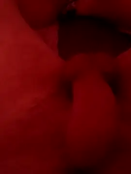 Kingaandqueenn online show from December 17, 9:02 am