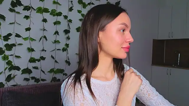 Tiffany Sweetie online show from March 31, 12:38 pm