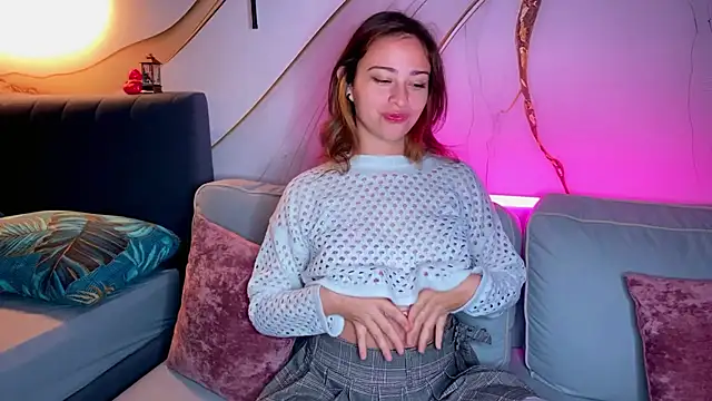 princess of attention online show from December 17, 5:28 pm