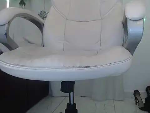 Perla 2026 online show from December 22, 7:06 pm