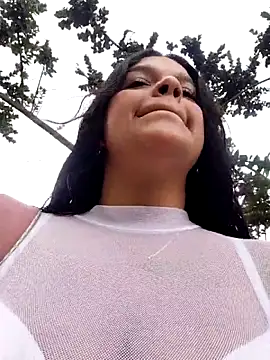 Layla-daring online show from May 15, 7:27 pm