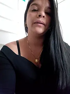 Layla-daring online show from May 19, 6:04 pm