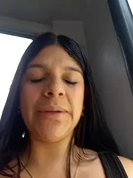 Layla-daring online show from May 12, 8:04 pm