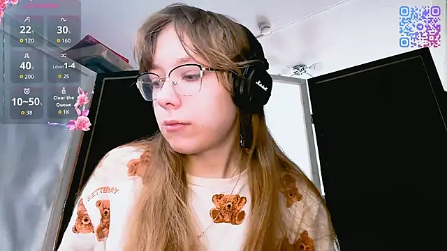 LouettaTornese online show from December 14, 8:09 am