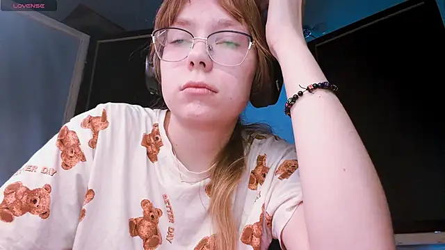 LouettaTornese online show from December 21, 7:45 am