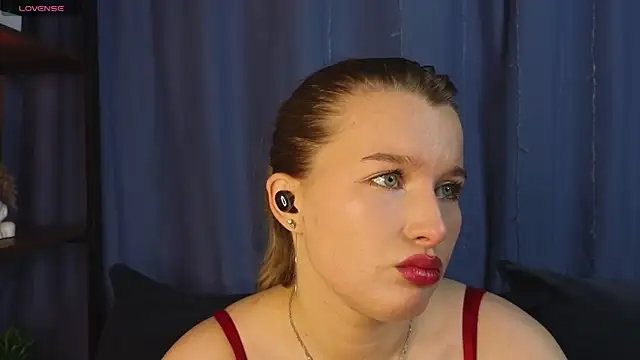 ImiMonroe online show from May 11, 4:36 am