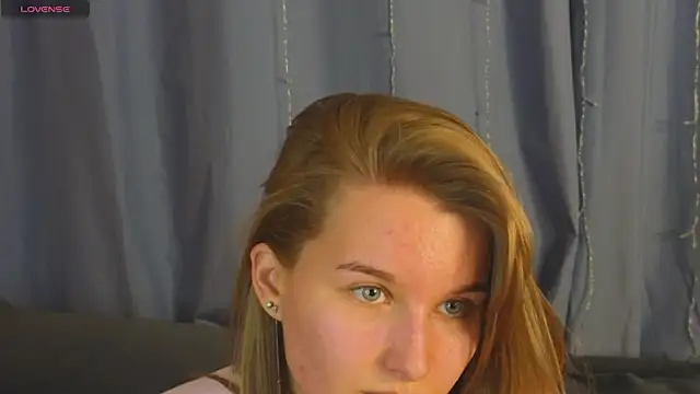 ImiMonroe online show from May 7, 4:50 am