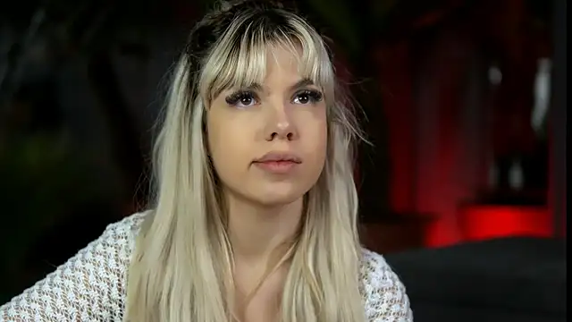 Emily Voss online show from December 22, 8:28 am