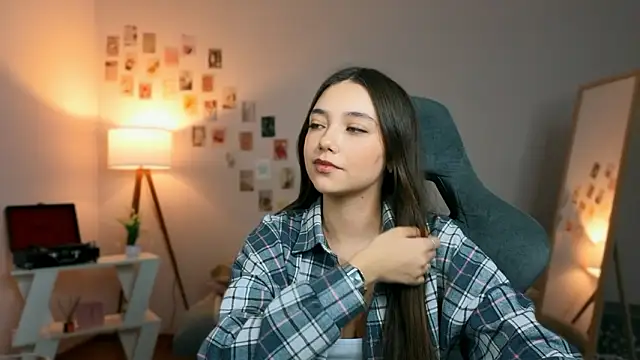 Vexorine online show from March 19, 7:51 pm