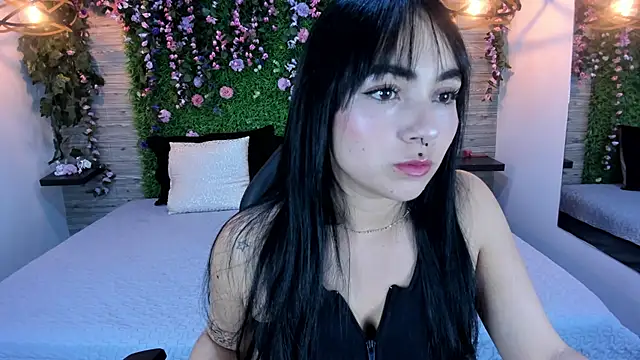 kittyMelvis online show from November 29, 12:25 am