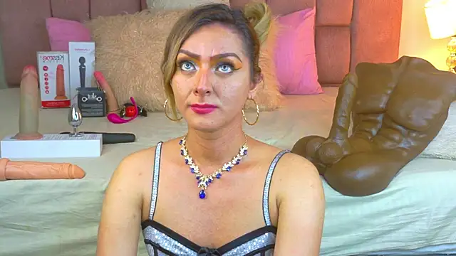 Lunitaa Diva online show from May 10, 7:27 pm
