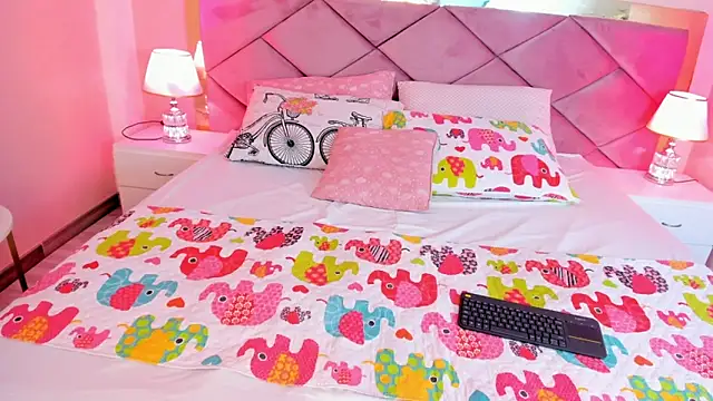 VictoriaLasse online show from April 27, 2:47 pm