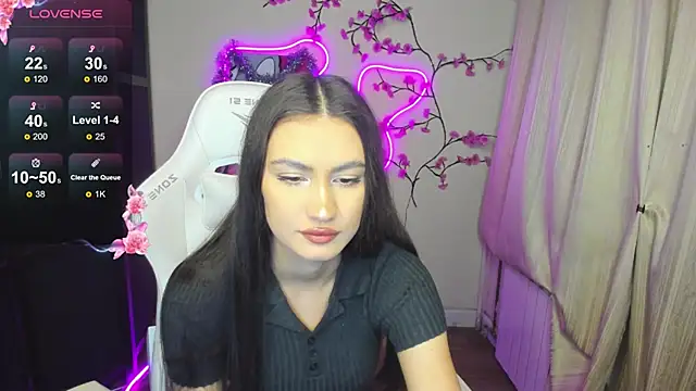 AdeleLuu online show from January 12, 2:55 pm