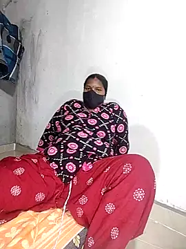 Desicouple1706 online show from April 4, 11:09 am