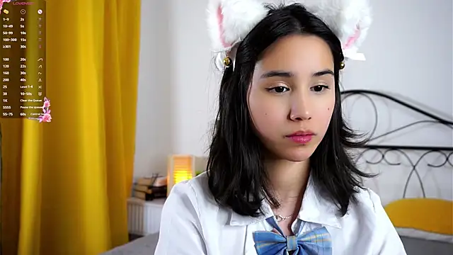 StaciaBratz online show from December 14, 8:03 pm