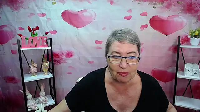 OlgaLuck online show from May 22, 5:16 am