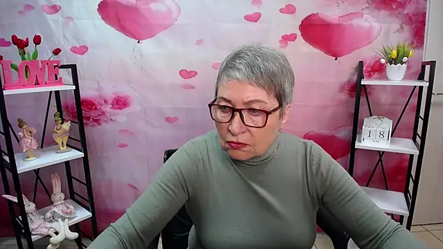 OlgaLuck online show from May 18, 5:02 am