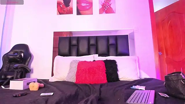 ValeryTs1 online show from May 5, 9:51 pm