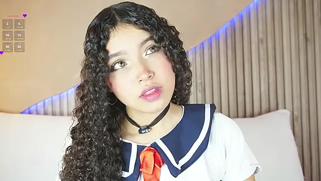 EloiseSweetxx online show from January 15, 1:06 pm