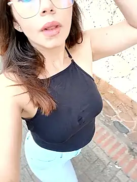 Renata Honey online show from December 21, 5:06 pm