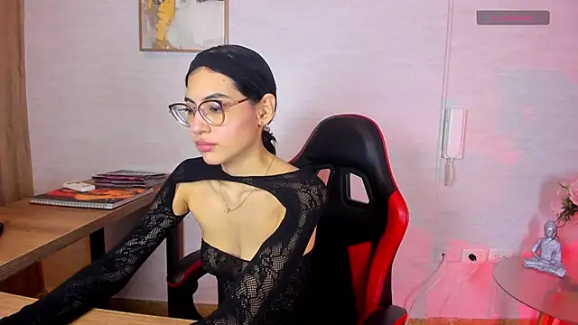 VanessaBoch online show from May 18, 7:42 pm