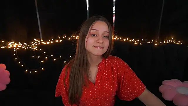 TinyNatalie online show from May 13, 8:58 pm