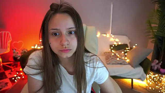 TinyNatalie online show from May 16, 8:52 pm
