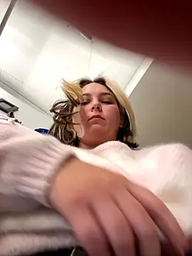 KateBurlesk online show from November 23, 9:22 am