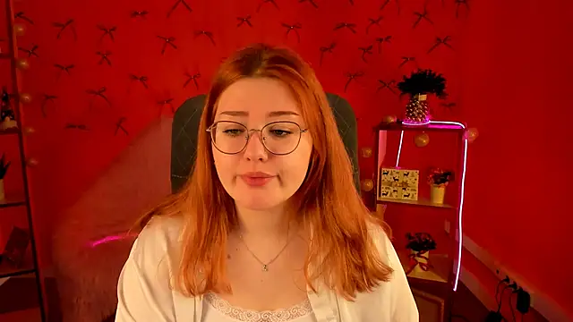 StaceyJensen online show from December 18, 9:25 am