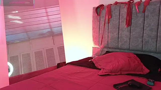 KasandraGrant online show from December 13, 8:48 pm