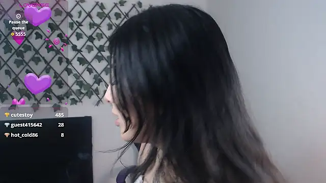 dulcinea77gp online show from February 26, 4:00 am